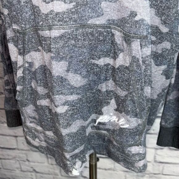 PINK by Victoria's Secret Women's Camo Print Pullover Hoodie Size M - Picture 6 of 9